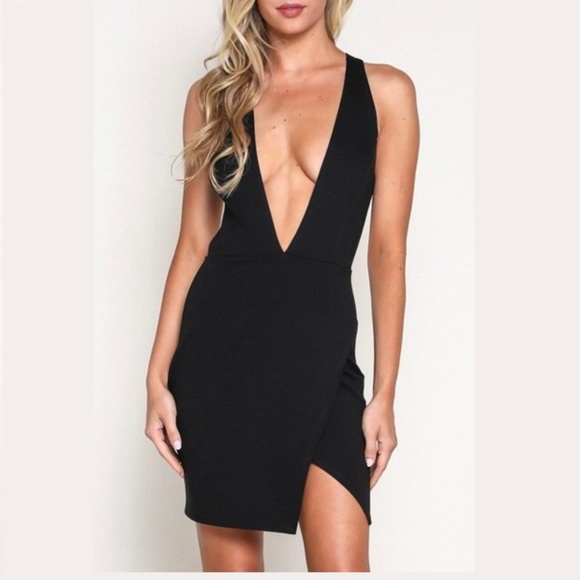 Dresses & Skirts - PLUNGING NECK MINI DRESS
